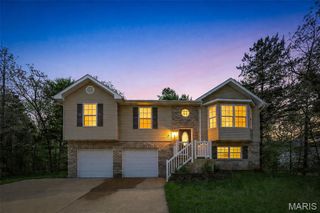1022 S Lakeview Drive, De Soto, MO 63020