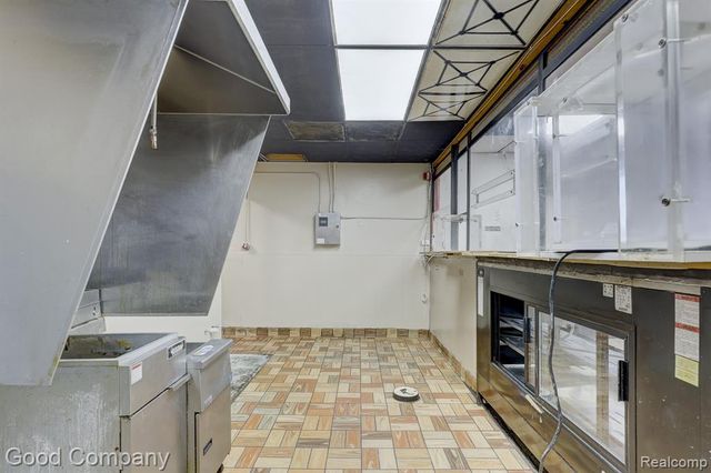 21559 Grand River Avenue, Detroit, MI 48219