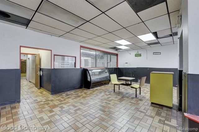21559 Grand River Avenue, Detroit, MI 48219