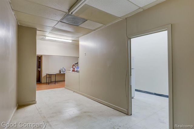 21559 Grand River Avenue, Detroit, MI 48219