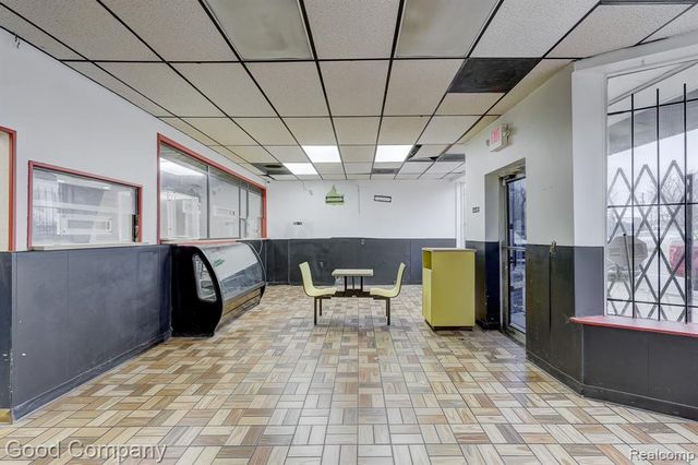 21559 Grand River Avenue, Detroit, MI 48219