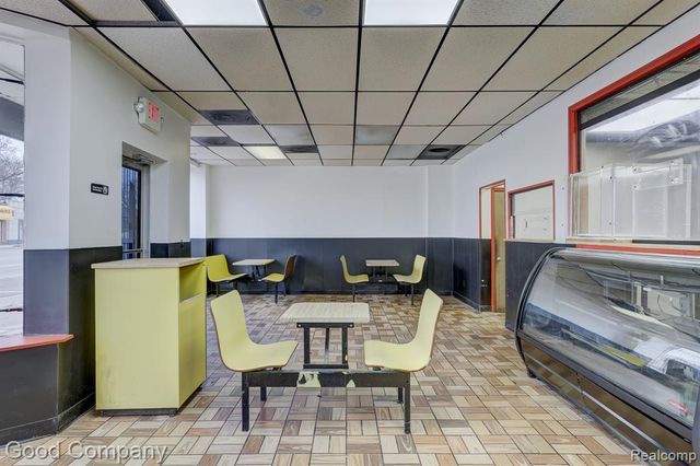 21559 Grand River Avenue, Detroit, MI 48219