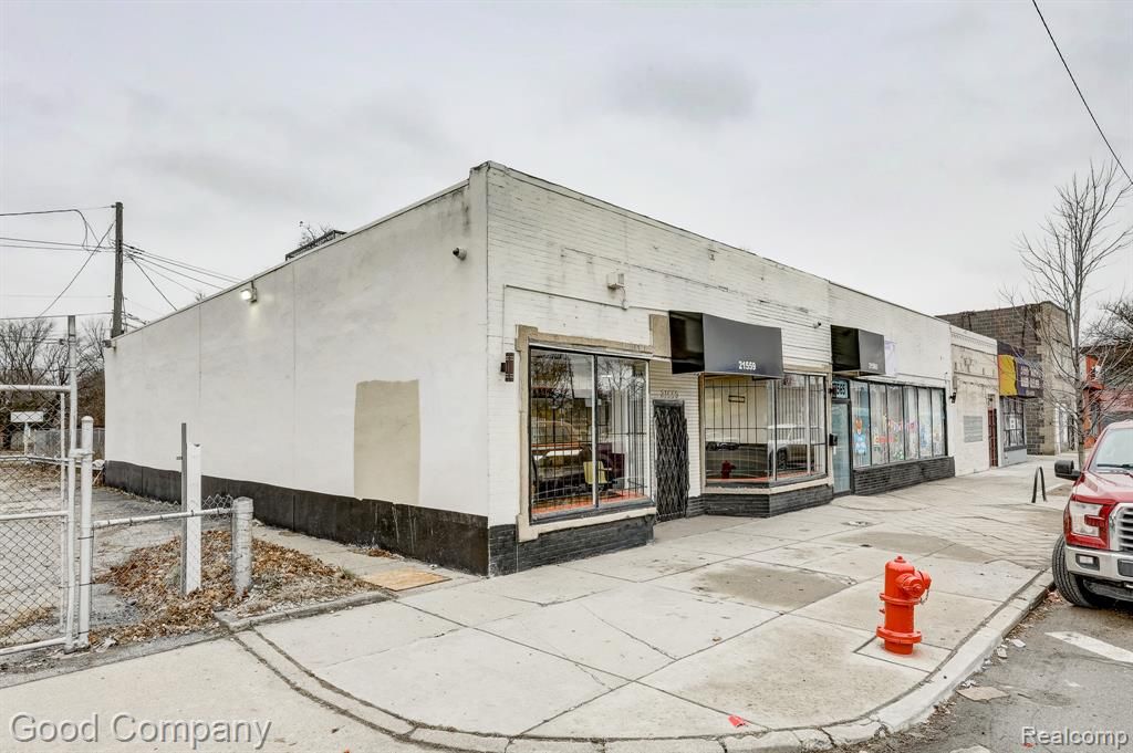 21559 Grand River Avenue, Detroit, MI 48219