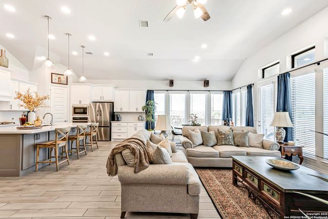 1820 durham, Bulverde, TX 78163