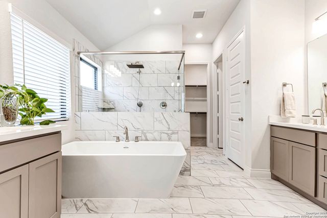 1820 durham, Bulverde, TX 78163