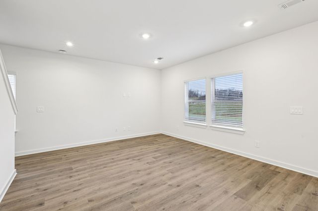 1520 Bear Branch Trace, Columbia, TN 38401