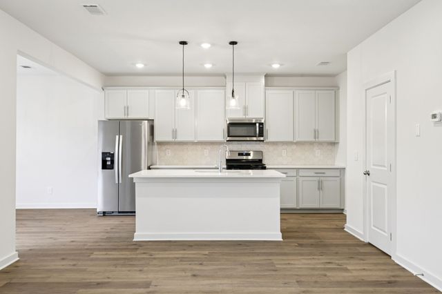 1520 Bear Branch Trace, Columbia, TN 38401