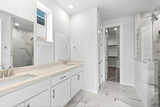 105 Cintilar ST, Liberty Hill, TX 78642
