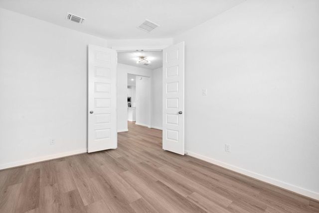105 Cintilar ST, Liberty Hill, TX 78642