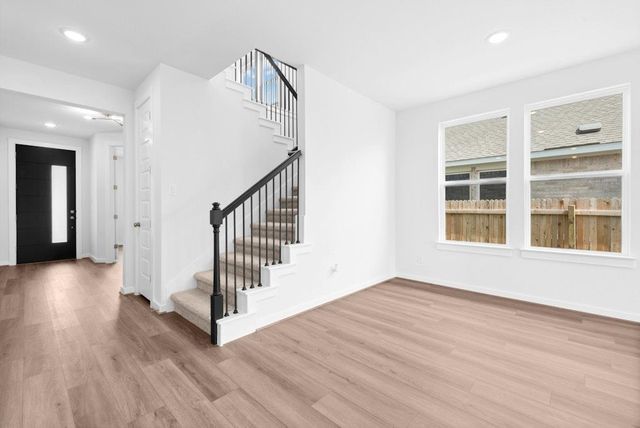 105 Cintilar ST, Liberty Hill, TX 78642