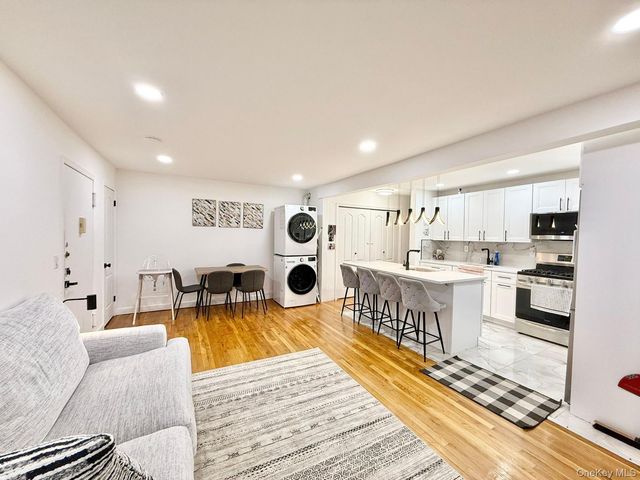 170 Kearsing Parkway A, Monsey, NY 10952