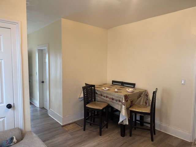 190 Whitney Avenue 2nd floor, Bridgeport, CT 06606