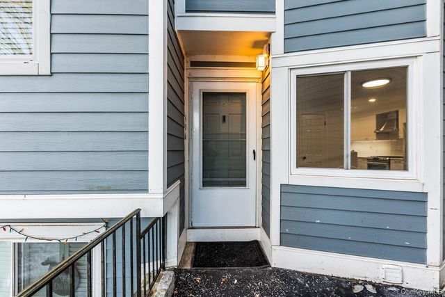 25 Barker Street 406, Mount Kisco, NY 10549