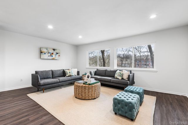 25 Barker Street 406, Mount Kisco, NY 10549