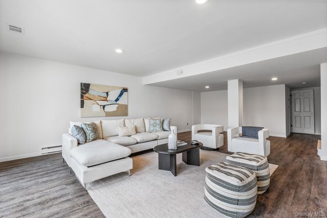 25 Barker Street 406, Mount Kisco, NY 10549