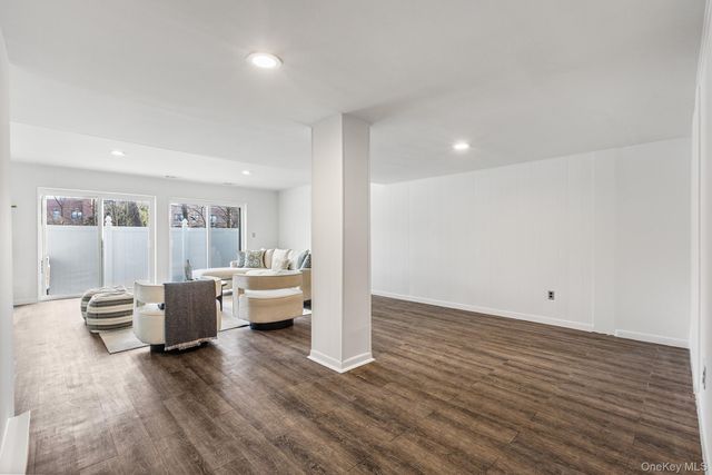 25 Barker Street 406, Mount Kisco, NY 10549