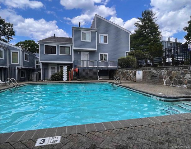 25 Barker Street 406, Mount Kisco, NY 10549