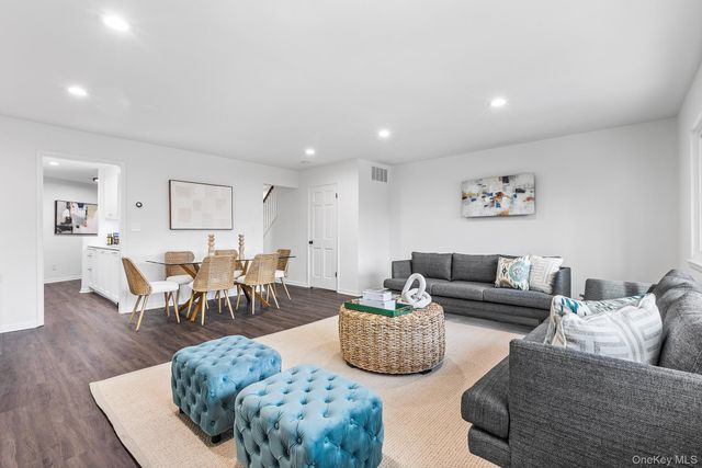 25 Barker Street 406, Mount Kisco, NY 10549