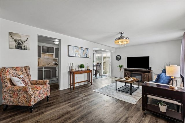 685 Hidden Valley Road, Gates, NY 14624