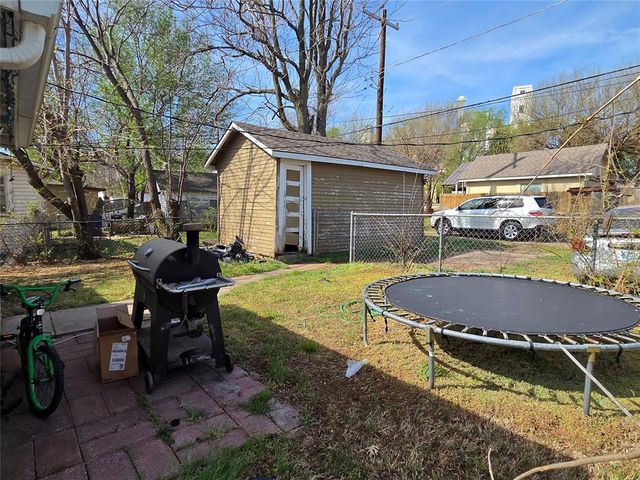 906 S Rock Island Avenue, El Reno, OK 73036