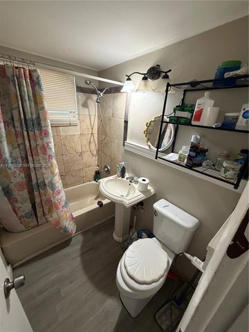 354 NE 173rd St, North Miami Beach, FL 33162