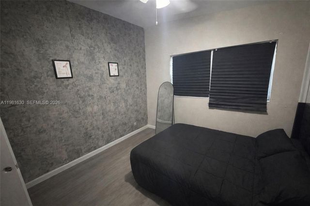 354 NE 173rd St, North Miami Beach, FL 33162