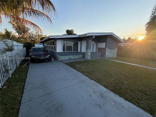 354 NE 173rd St, North Miami Beach, FL 33162