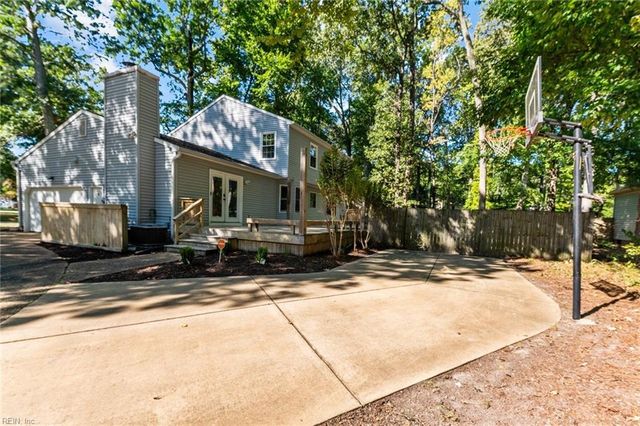 136 Tuckahoe TRCE, Yorktown, VA 23693