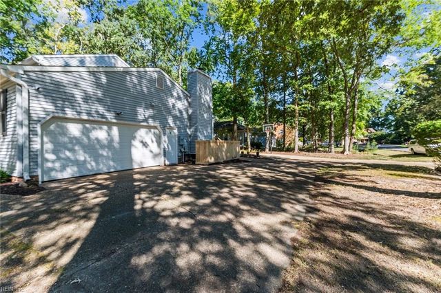 136 Tuckahoe TRCE, Yorktown, VA 23693