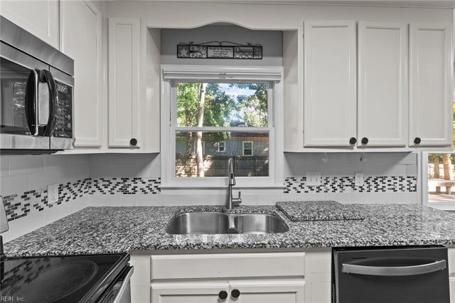 136 Tuckahoe TRCE, Yorktown, VA 23693