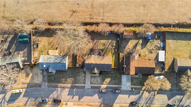 3227 Troy LN, Chesapeake, VA 23323