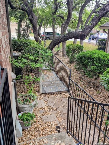 18515 EAGLE FRD, San Antonio, TX 78258