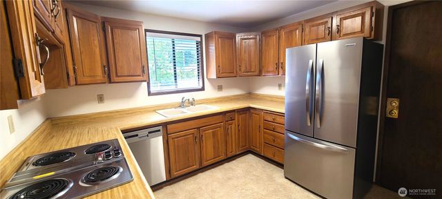 243 Dungeness Meadows, Sequim, WA 98382