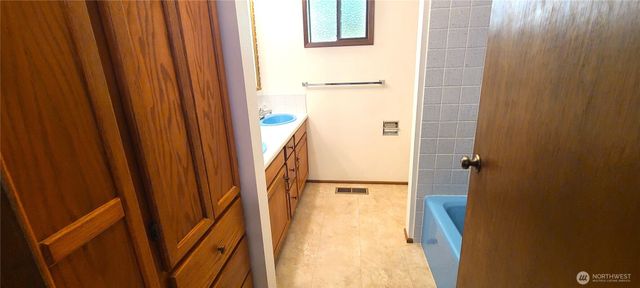 243 Dungeness Meadows, Sequim, WA 98382