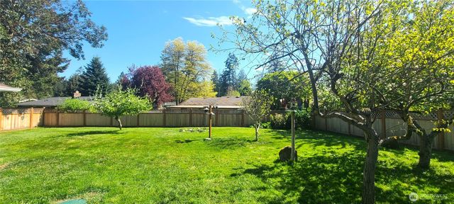 243 Dungeness Meadows, Sequim, WA 98382