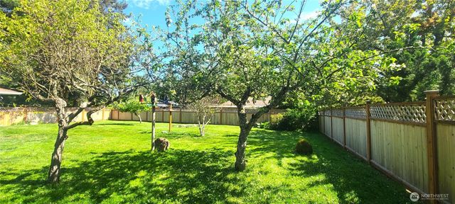 243 Dungeness Meadows, Sequim, WA 98382