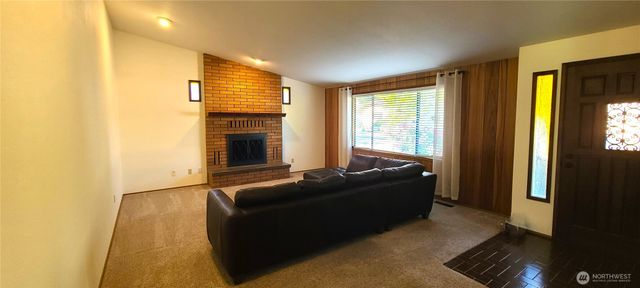 243 Dungeness Meadows, Sequim, WA 98382