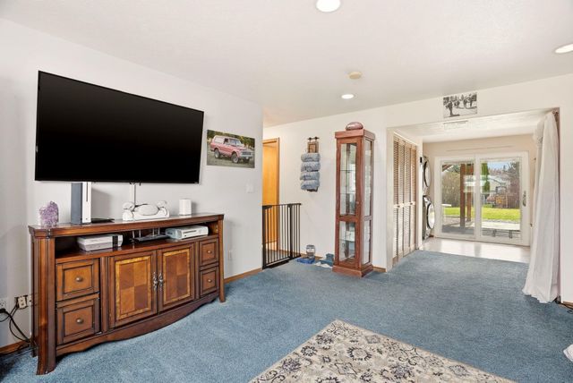 310 E Trevor St, Colbert, WA 99005