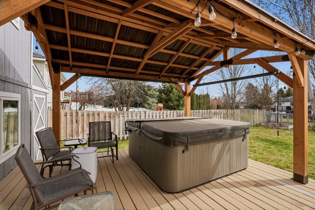 310 E Trevor St, Colbert, WA 99005