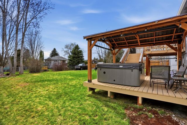 310 E Trevor St, Colbert, WA 99005