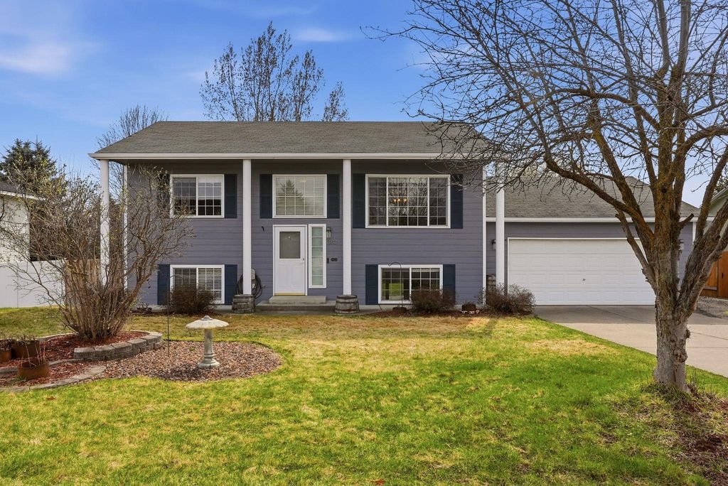 310 E Trevor St, Colbert, WA 99005