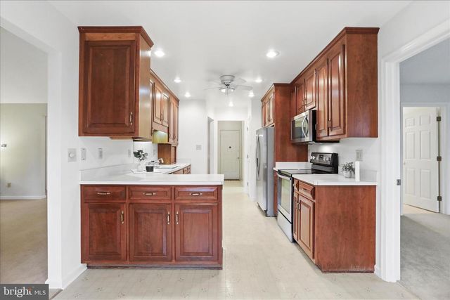 7010 FAIRWAY OAKS, Fayetteville, PA 17222