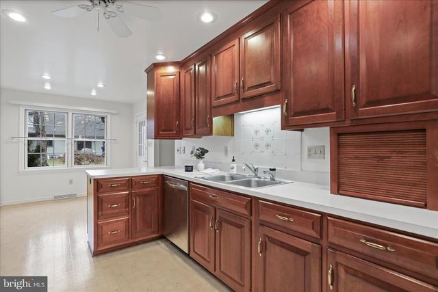 7010 FAIRWAY OAKS, Fayetteville, PA 17222