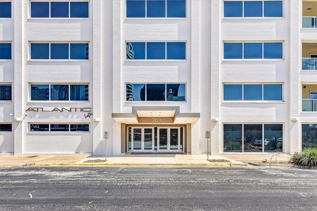 901 N Upper Broadway St 605, Corpus Christi, TX 78401 — exterior