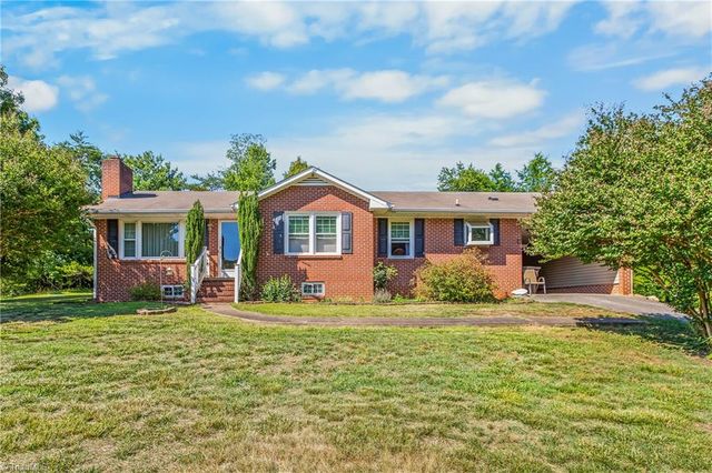 1129 Ziglar Road, Winston-salem, NC 27105
