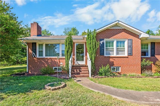 1129 Ziglar Road, Winston-salem, NC 27105