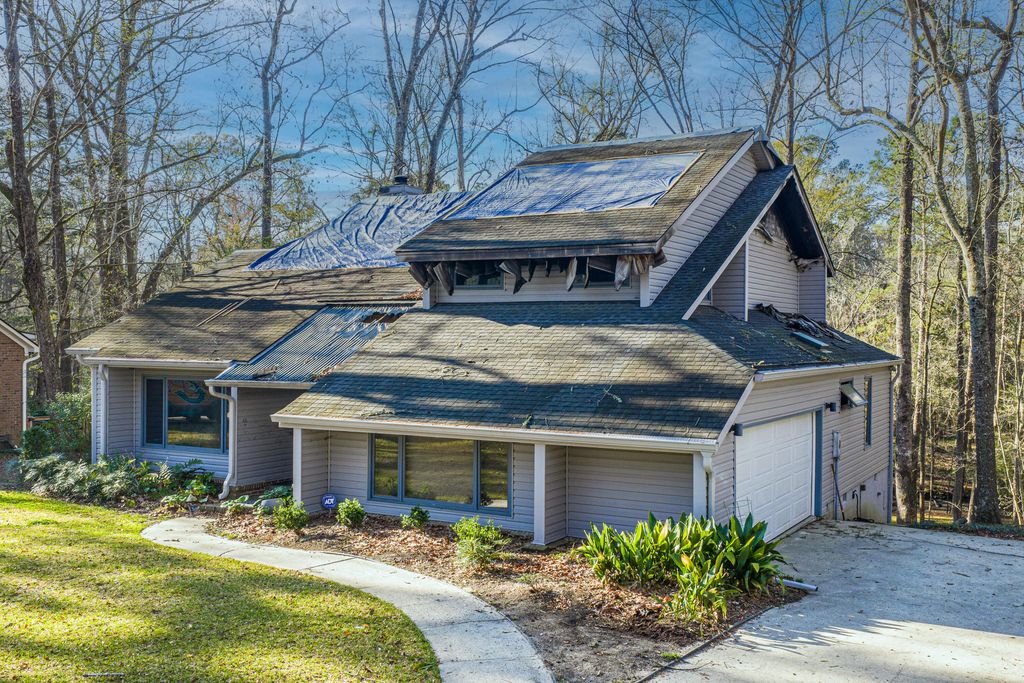 Image 11 of property listing at 113 Hampton Drive, Summerville, SC 29485