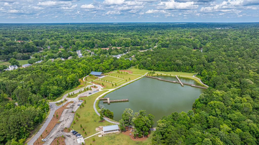 Image 31 of property listing at 113 Hampton Drive, Summerville, SC 29485