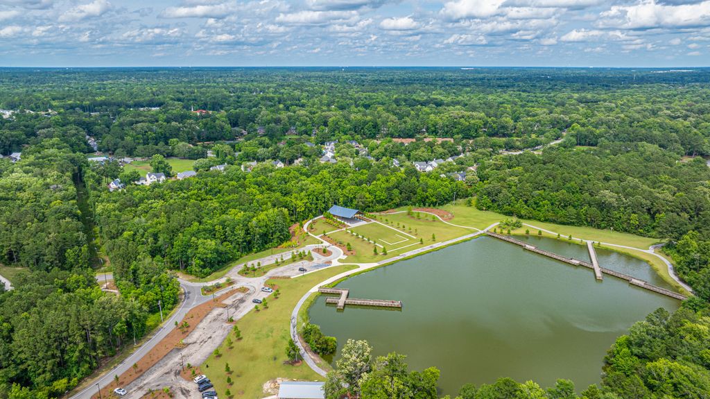 Image 32 of property listing at 113 Hampton Drive, Summerville, SC 29485