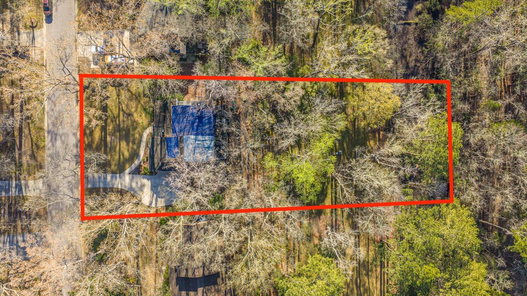 Image 7 of property listing at 113 Hampton Drive, Summerville, SC 29485